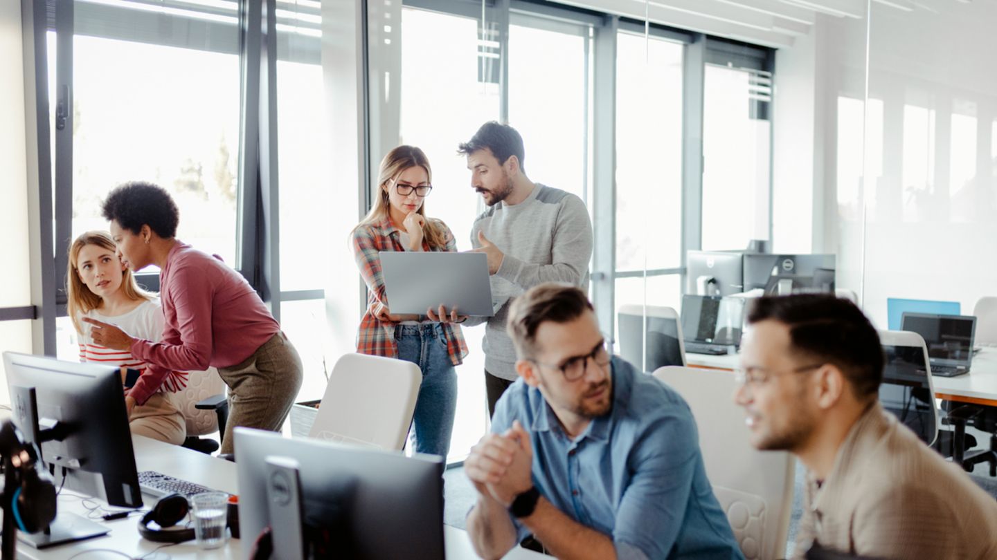 How to Choose the Right IT Outsourcing Model