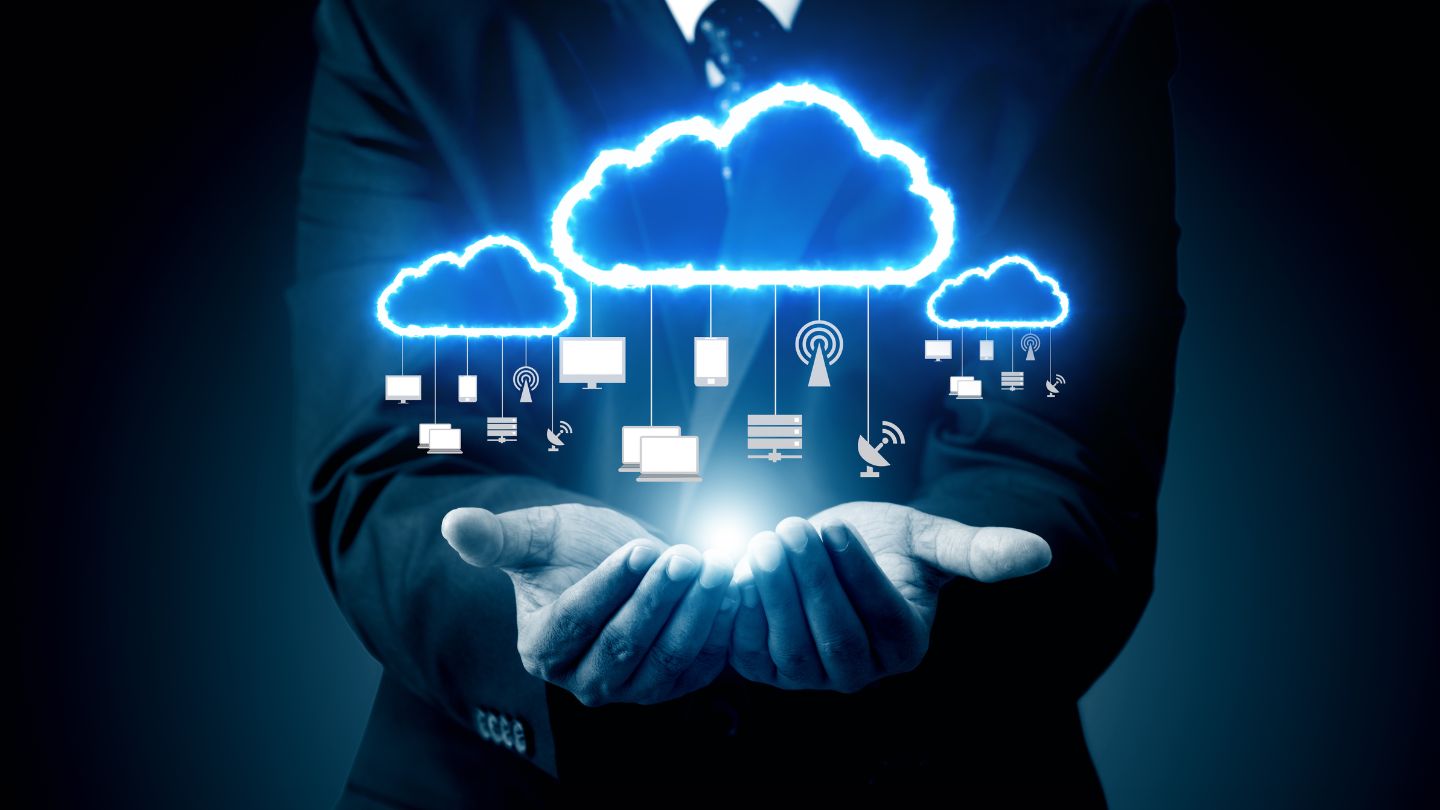 Key Differences Between On-Premises and Cloud Computing